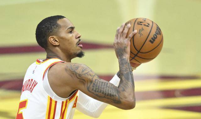 重要助攻引发热议！，穆雷在美国队比赛中比赛规则变更全场沸腾不已