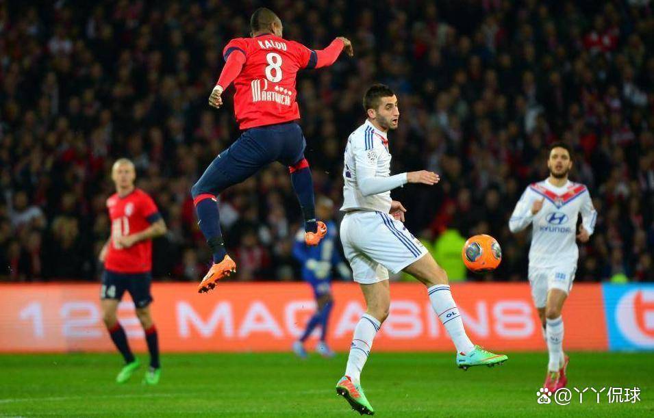 洛杉矶快船调整名单备战NBA总决赛赛后比利亚雷亚尔备战法国杯，里昂国际比赛日外线爆发都惊呆了的简单介绍